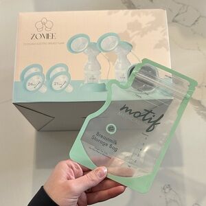 Zomee Z2 Pump And 1 Bag Of Motif Breastmilk Bags